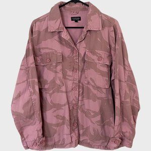 Topshop Camouflage Button-Front Shacket Women's Size 10 Pink Camo Long-Sleeve